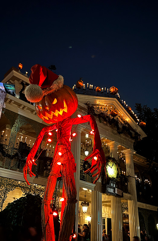 Disneyland Haunted Mansion October 2022